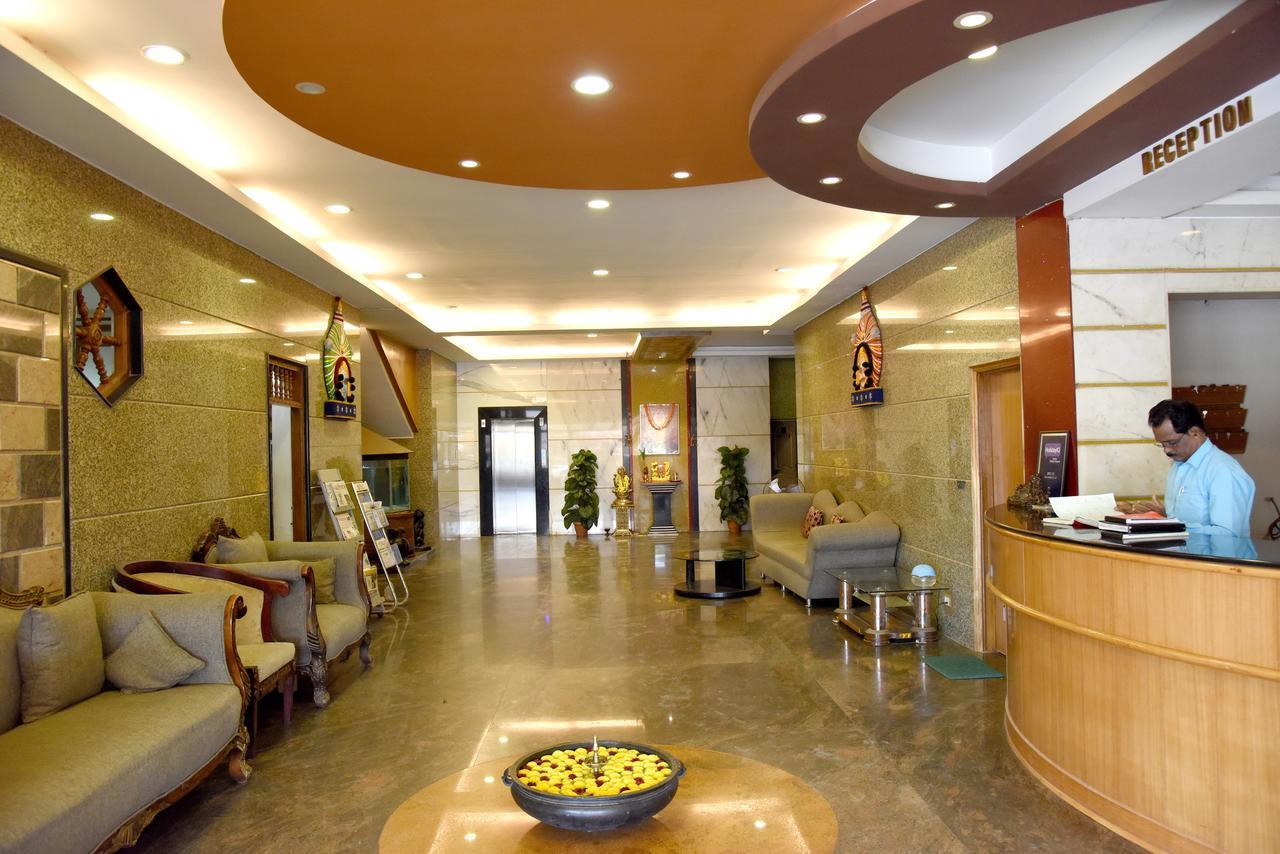 Hotel Sharada International Udupi Zewnętrze zdjęcie