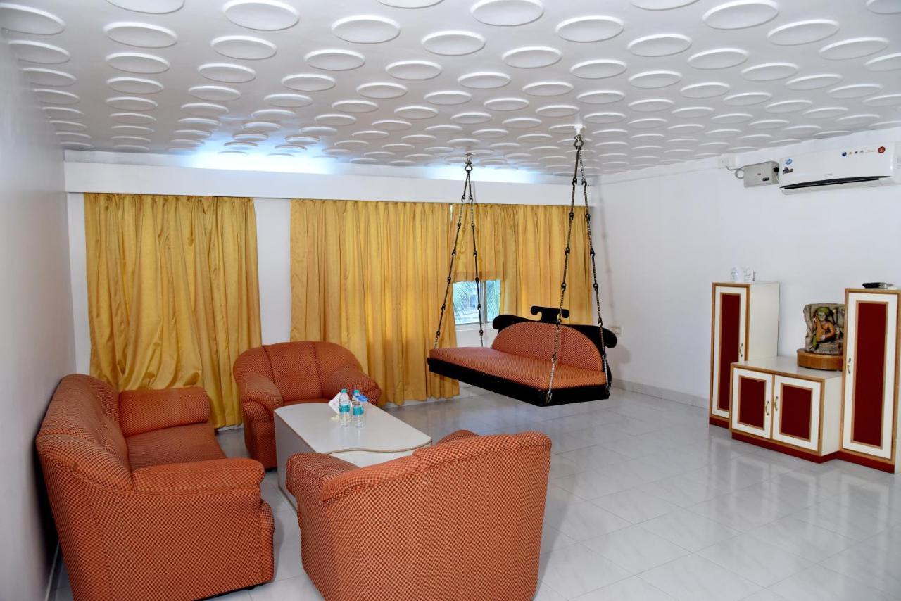 Hotel Sharada International Udupi Zewnętrze zdjęcie