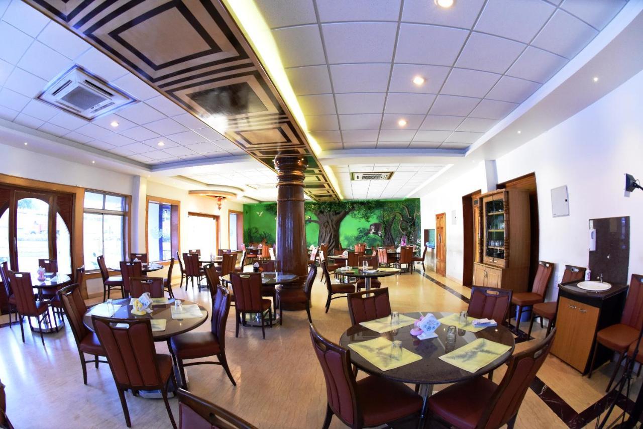 Hotel Sharada International Udupi Zewnętrze zdjęcie